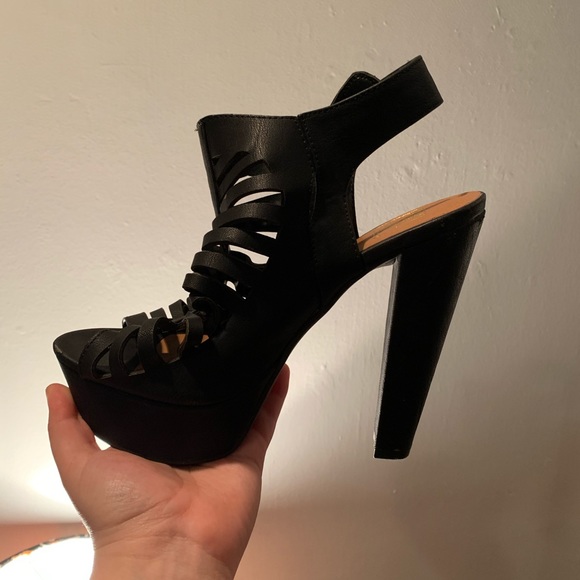 Black Strap Heels - Picture 1 of 3